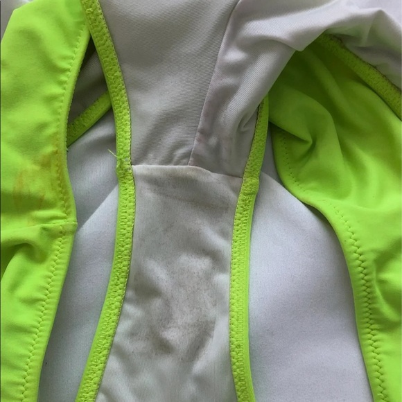 Victoria Secret Bikini - Picture 6 of 8